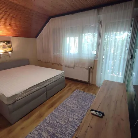 In - Balaton 35870 Apartament