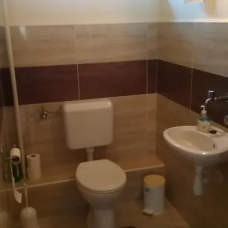 In - Balaton 35870 *