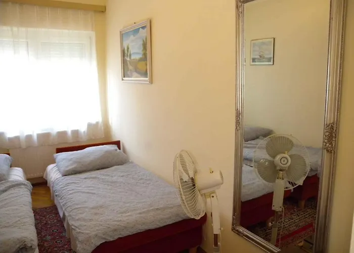 In - Balaton 35870 *