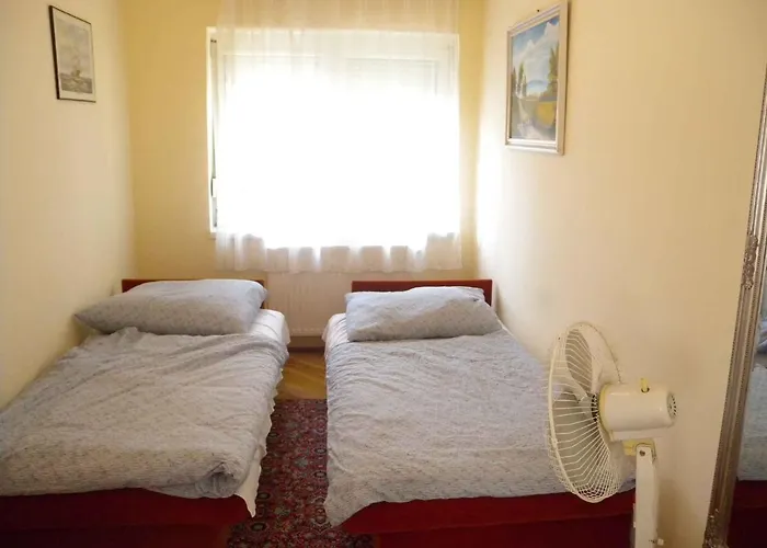 In - Balaton 35870 * Siófok