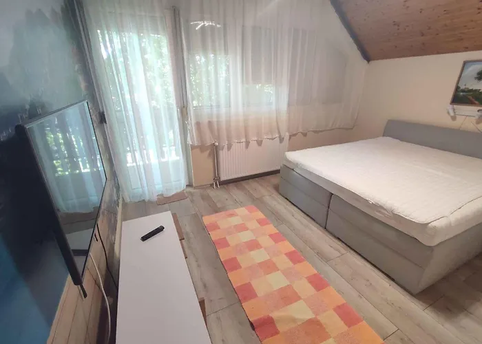 In - Balaton 35870 Siófok